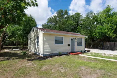 4421 11th Avenue S St Petersburg FL 33711