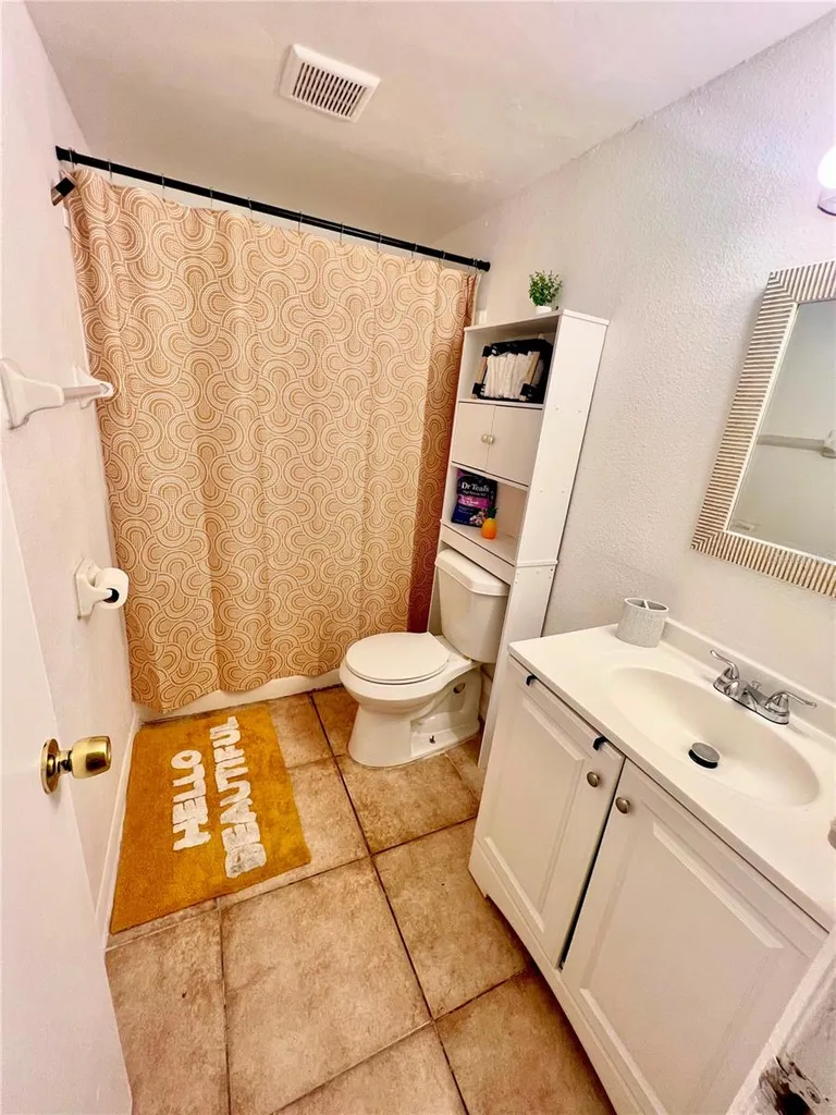 1011 57th Avenue Terrace E Bradenton FL 34203
