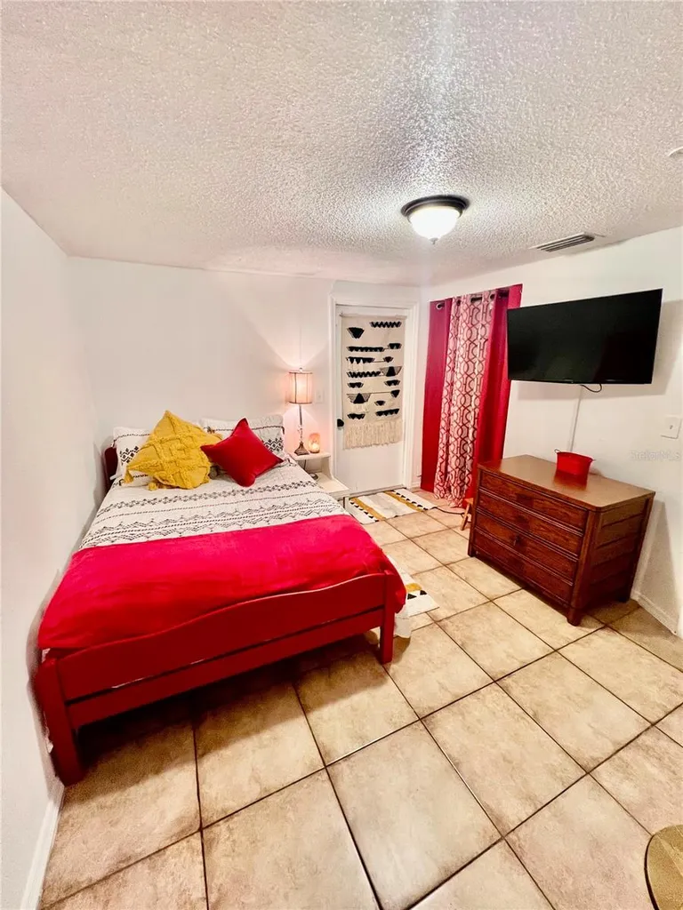 1011 57th Avenue Terrace E Bradenton FL 34203