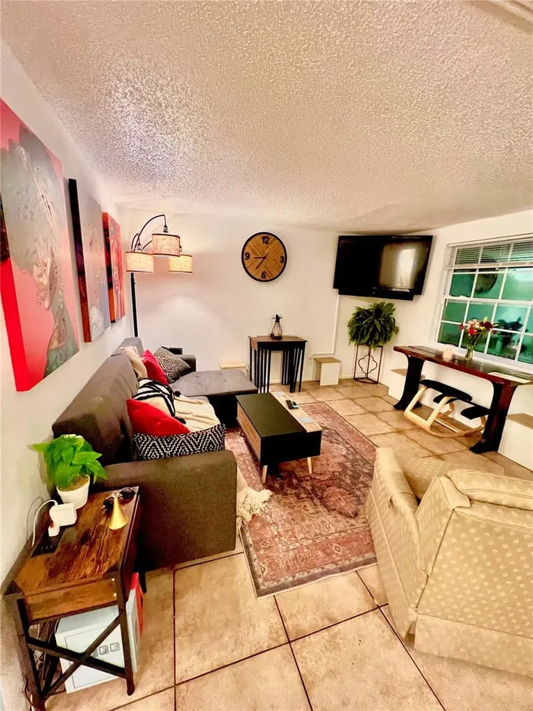 1011 57th Avenue Terrace E Bradenton FL 34203
