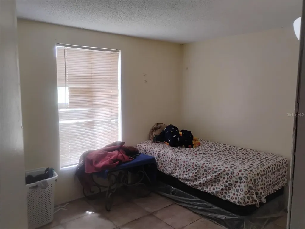 1011 57th Avenue Terrace E Bradenton FL 34203