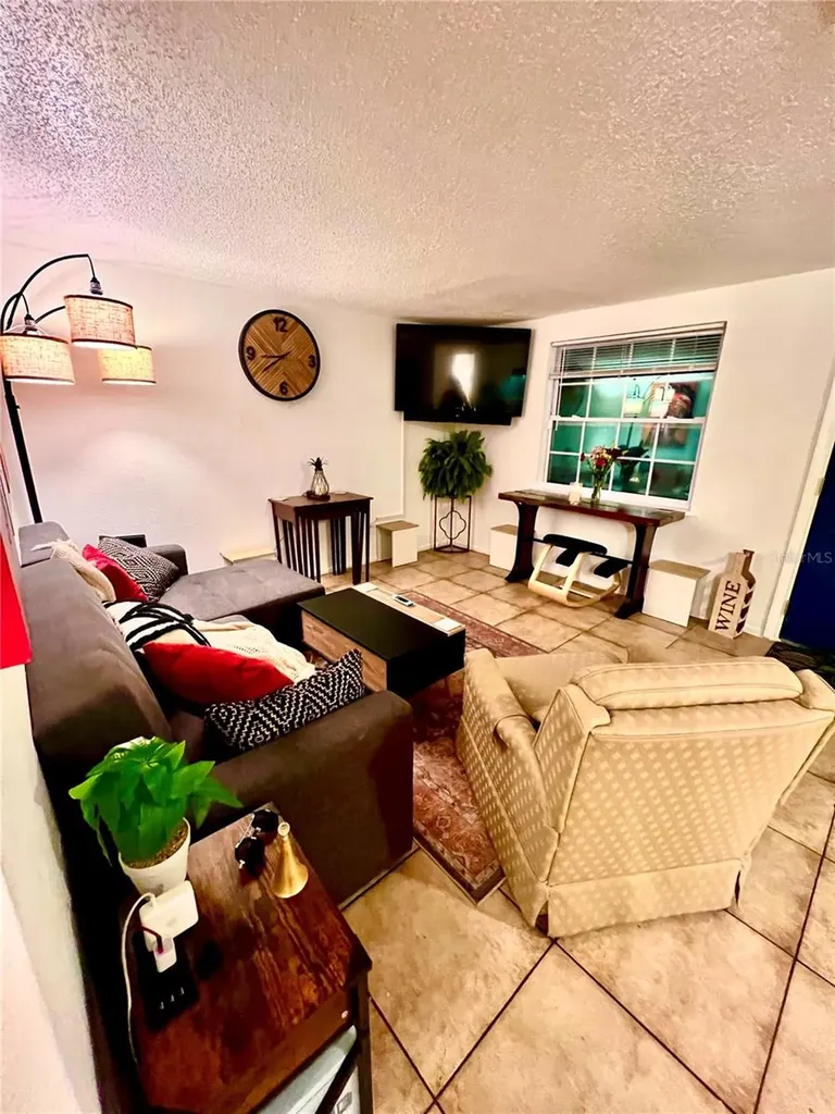 1011 57th Avenue Terrace E Bradenton FL 34203