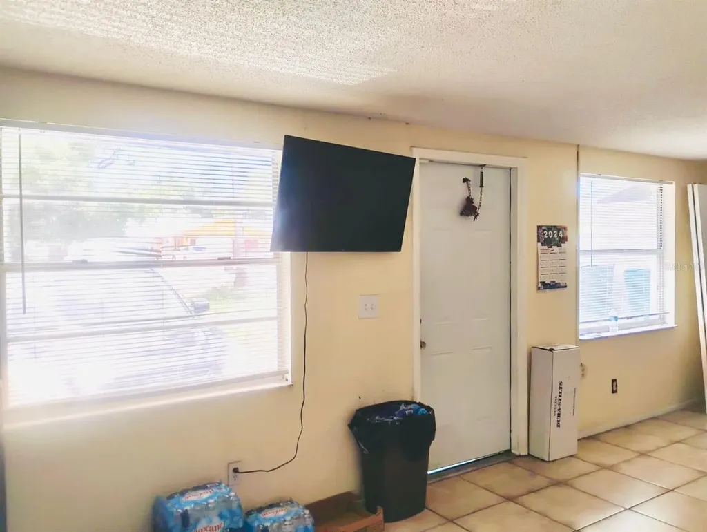 1011 57th Avenue Terrace E Bradenton FL 34203