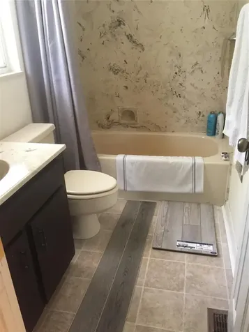 2533 W Lake Drive Deland FL 32724