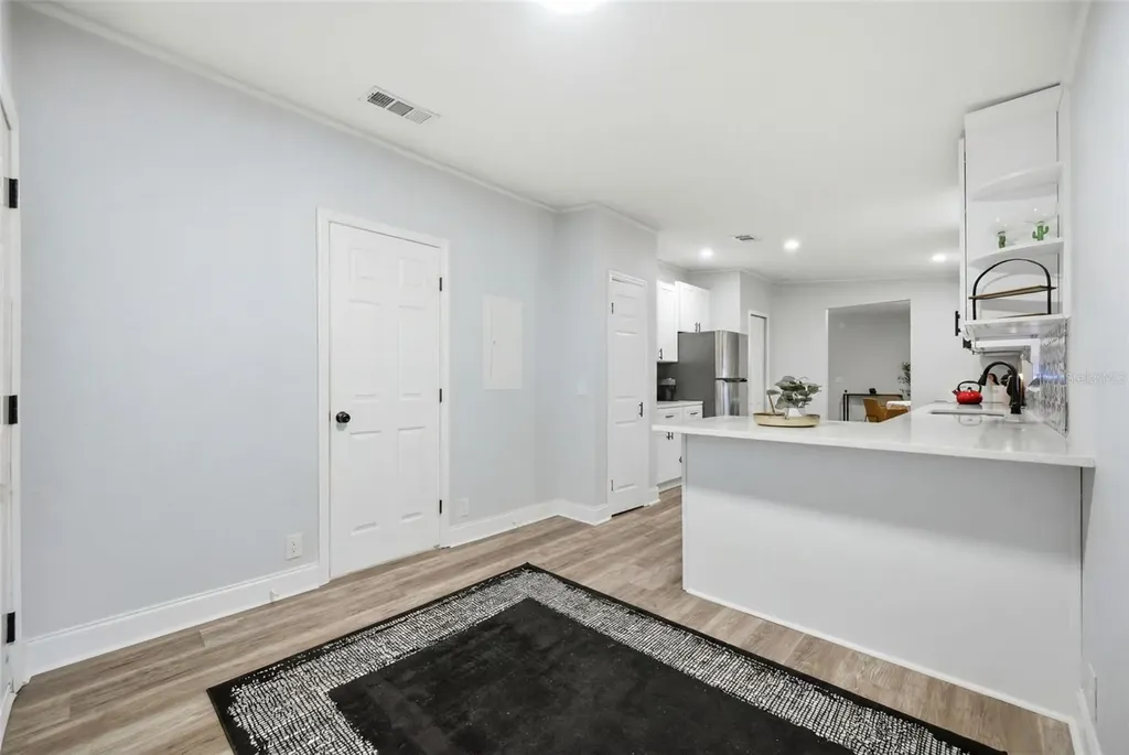 5203 N Mendenhall Drive Tampa FL 33603
