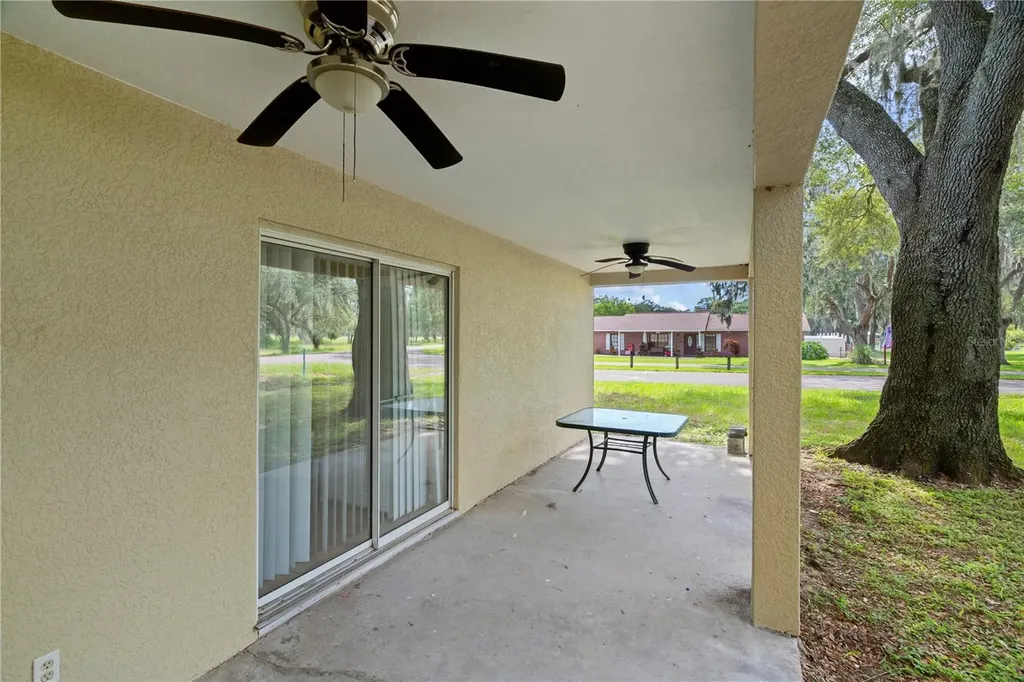 39784 Meadowood Loop Zephyrhills FL 33542