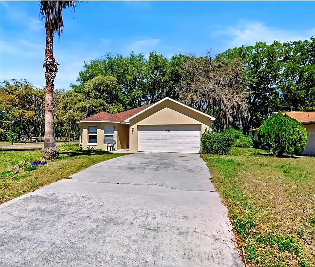 39784 Meadowood Loop Zephyrhills FL 33542