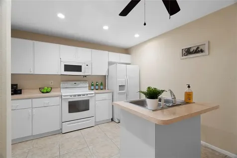 39784 Meadowood Loop Zephyrhills FL 33542