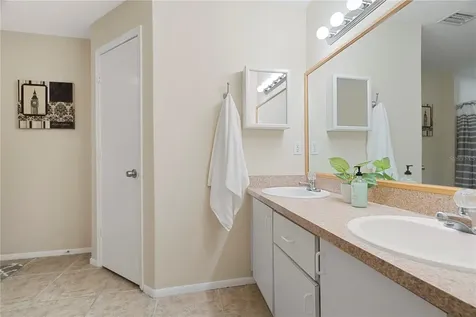 39784 Meadowood Loop Zephyrhills FL 33542