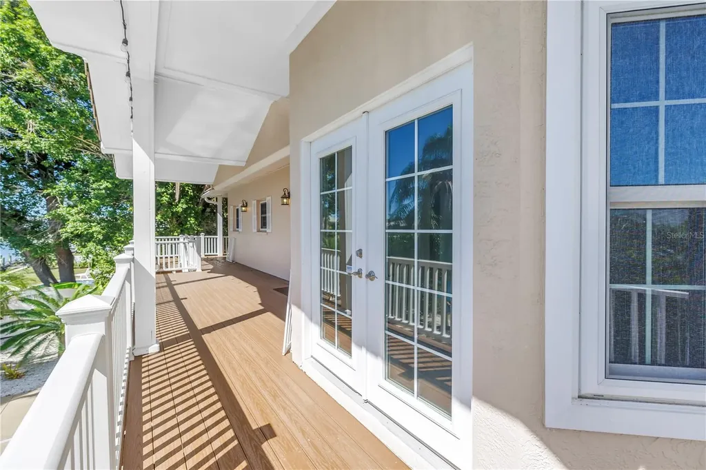 104 5th Street E Tierra Verde FL 33715