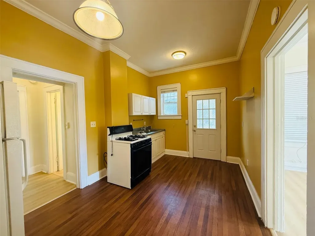4905 N Central Avenue Tampa FL 33603