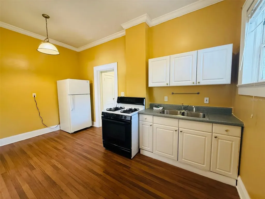 4905 N Central Avenue Tampa FL 33603