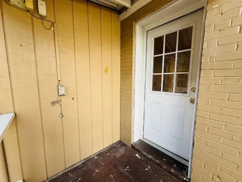 4905 N Central Avenue Tampa FL 33603