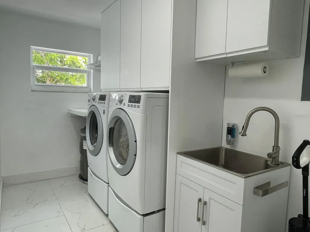 11180 9th Street E Treasure Island FL 33706