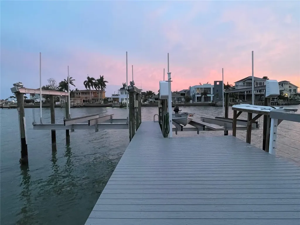 11180 9th Street E Treasure Island FL 33706