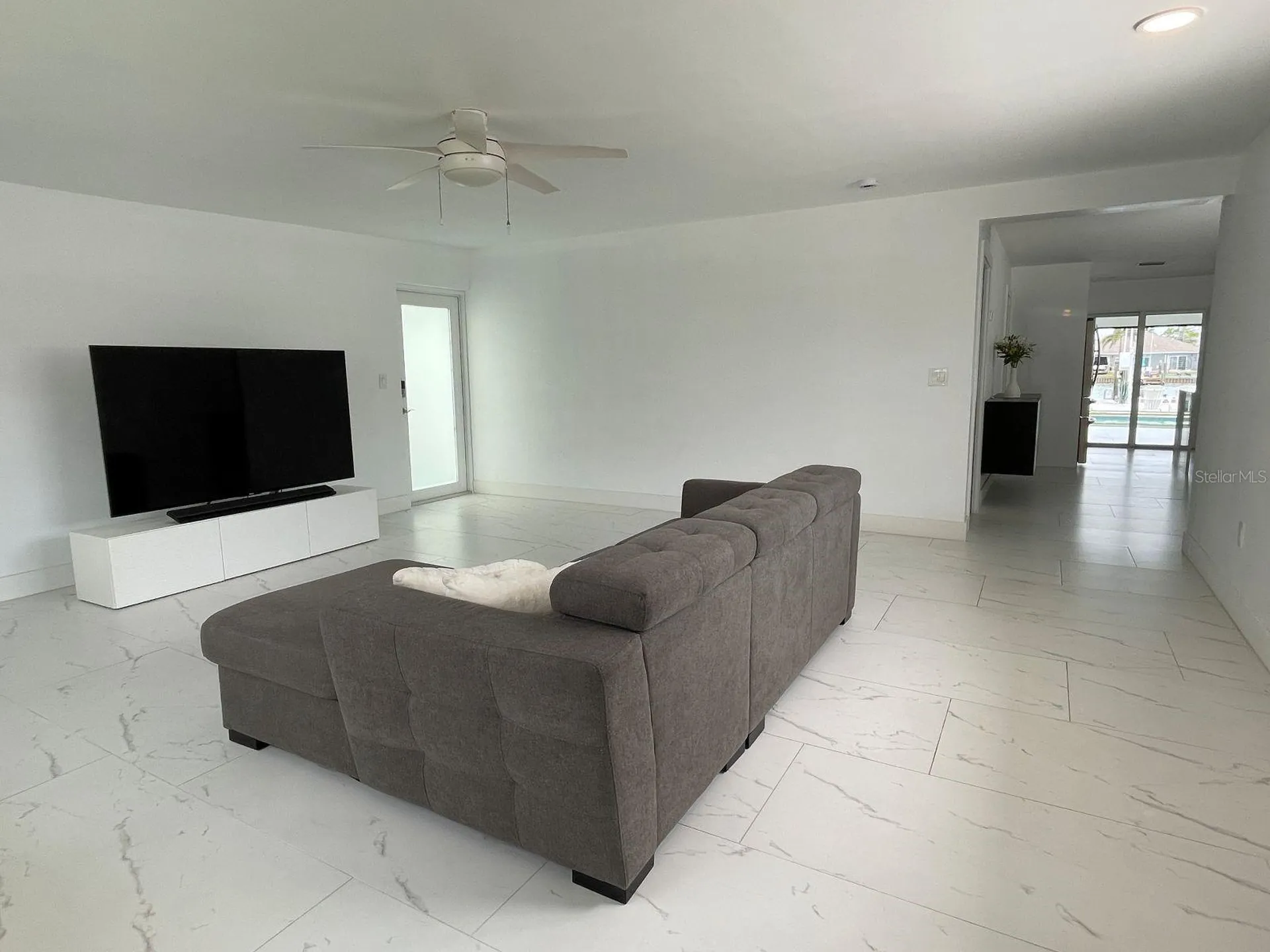 11180 9th Street E Treasure Island FL 33706