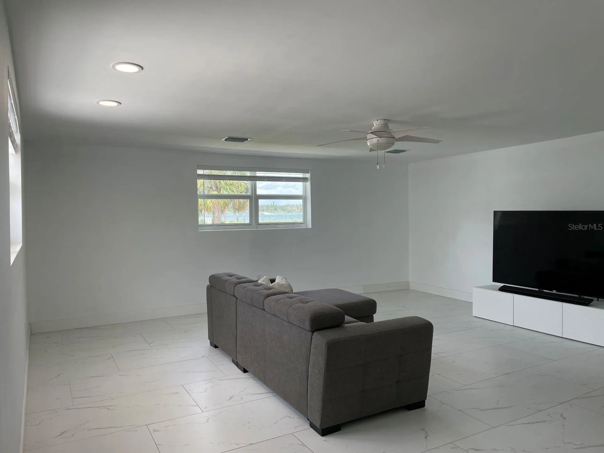 11180 9th Street E Treasure Island FL 33706