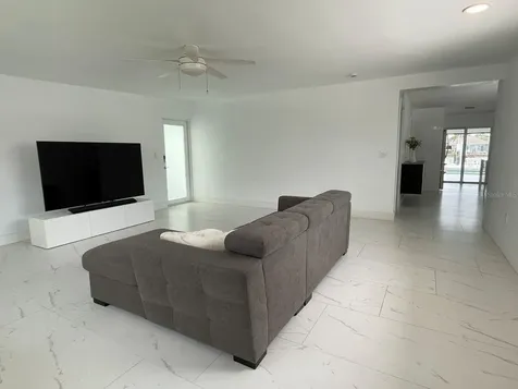 11180 9th Street E Treasure Island FL 33706