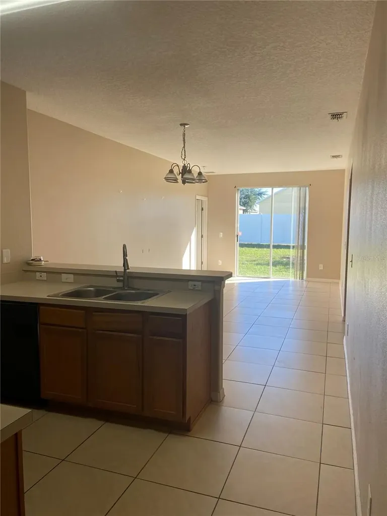 628 Madina Circle Davenport FL 33837