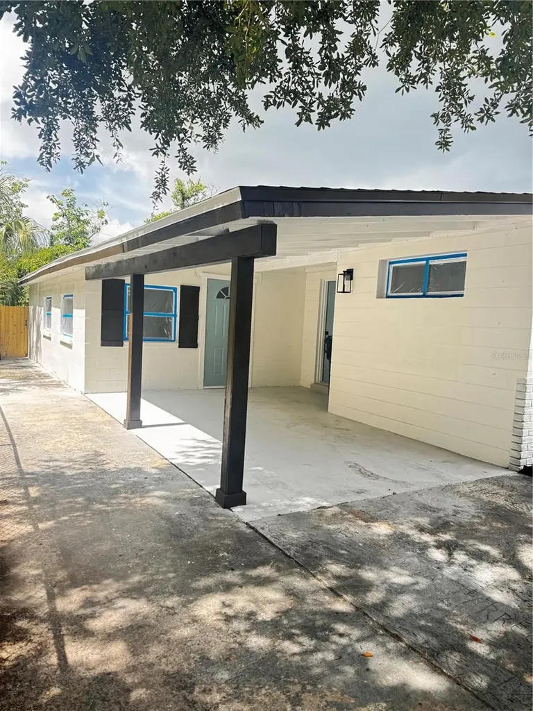 3205 E Shadowlawn Avenue Tampa FL 33610