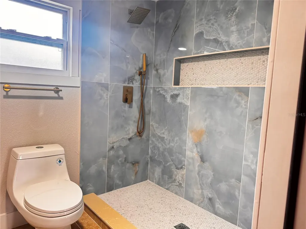 3205 E Shadowlawn Avenue Tampa FL 33610