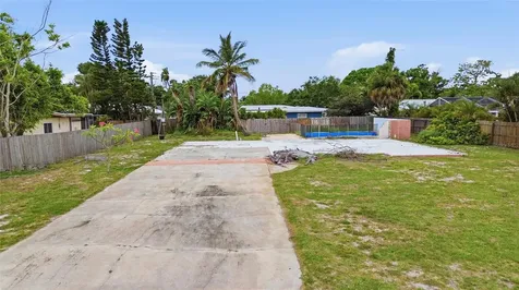 1308 62nd Street NW Bradenton FL 34209