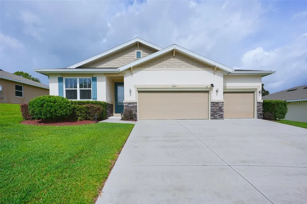2544 Autumn Stream Drive Leesburg FL 34748