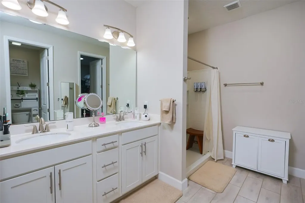 2544 Autumn Stream Drive Leesburg FL 34748