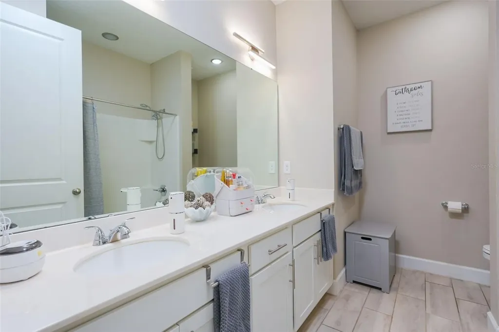 2544 Autumn Stream Drive Leesburg FL 34748