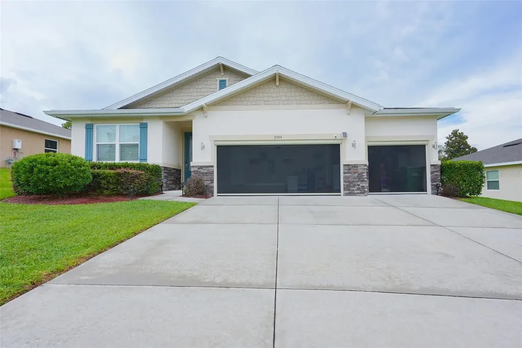 2544 Autumn Stream Drive Leesburg FL 34748