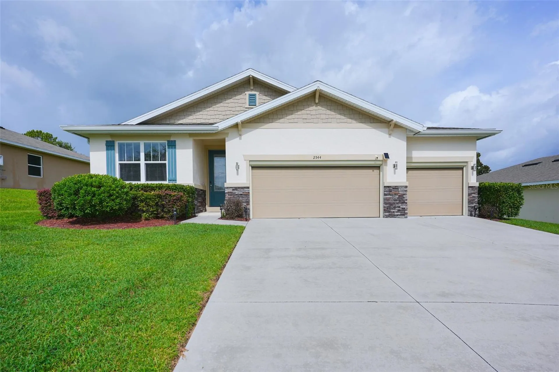 2544 Autumn Stream Drive Leesburg FL 34748