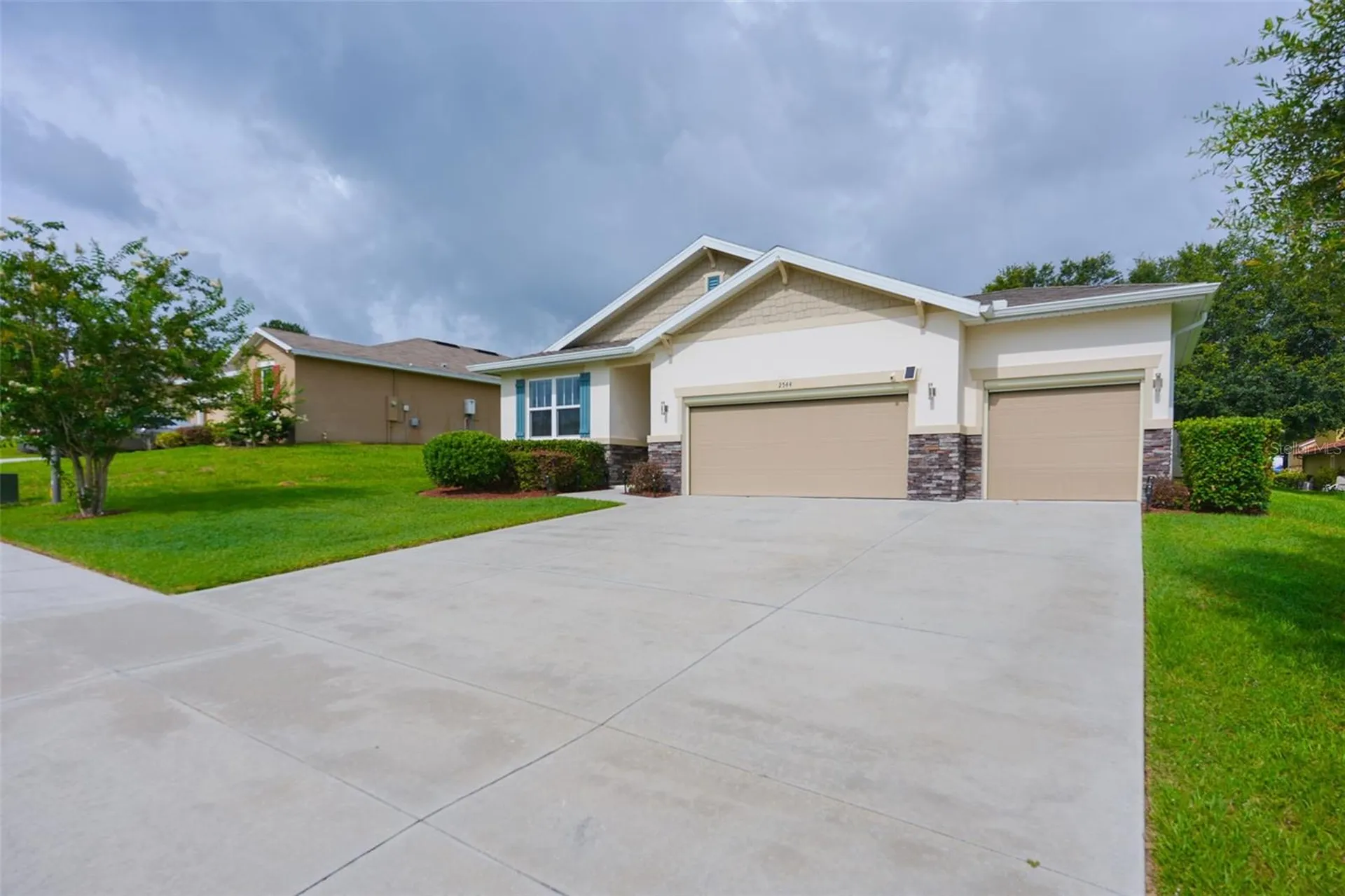 2544 Autumn Stream Drive Leesburg FL 34748