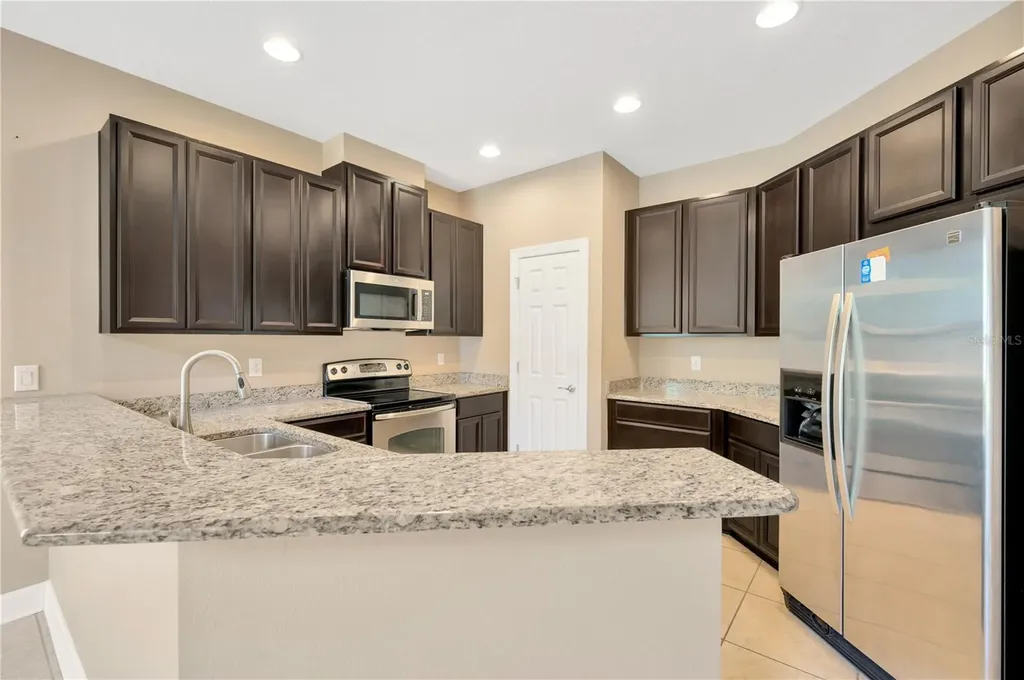 16065 Bella Woods Drive Tampa FL 33647