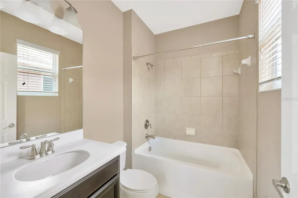 16065 Bella Woods Drive Tampa FL 33647