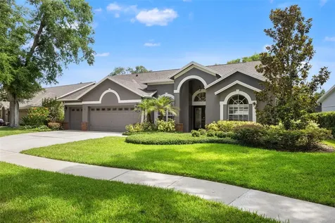 4315 Round Lake Tampa FL 33618