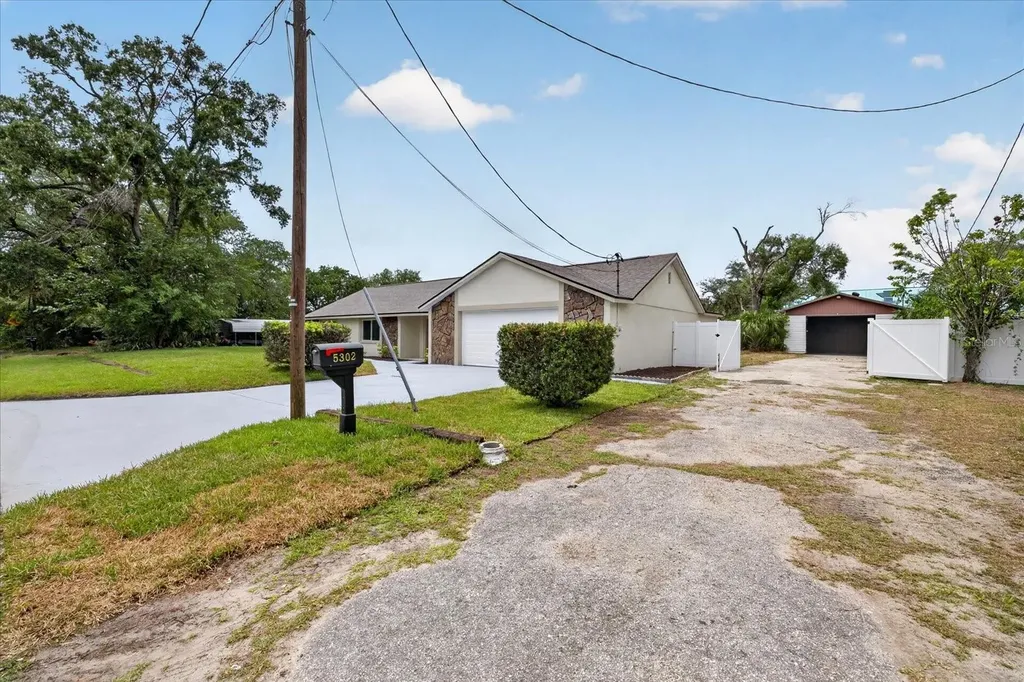 5302 E 14th Avenue Tampa FL 33619