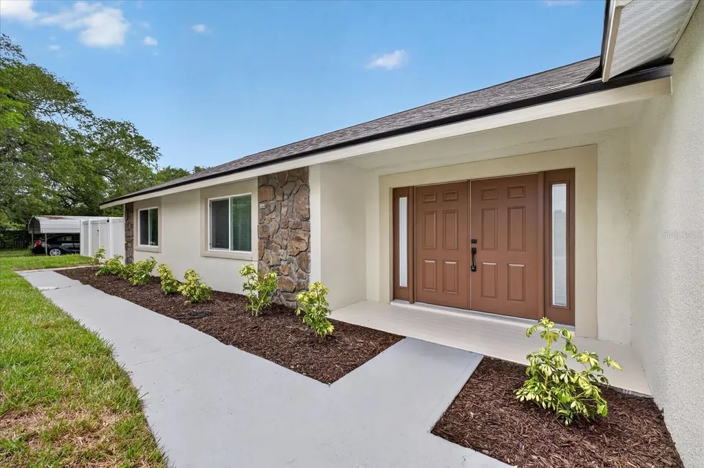 5302 E 14th Avenue Tampa FL 33619