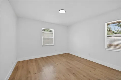 5302 E 14th Avenue Tampa FL 33619