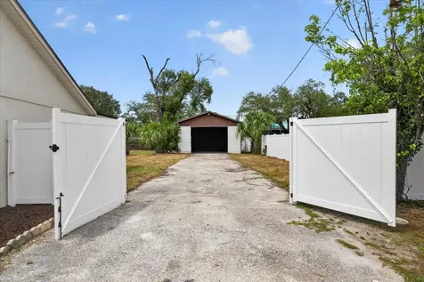 5302 E 14th Avenue Tampa FL 33619