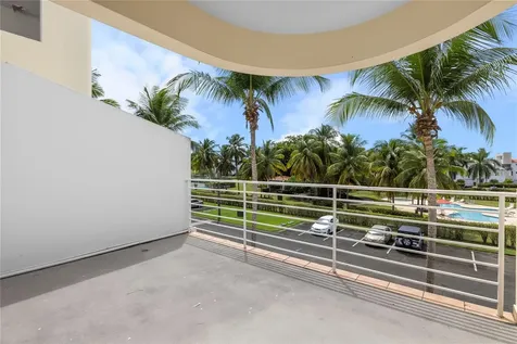 15 1 Villas Del Golf Oest Kenedy Dorado PR 00646