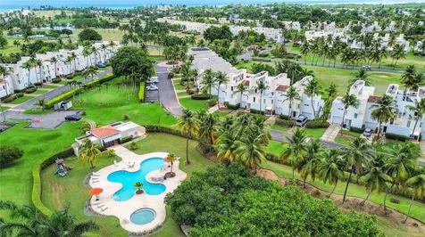15 1 Villas Del Golf Oest Kenedy Dorado PR 00646