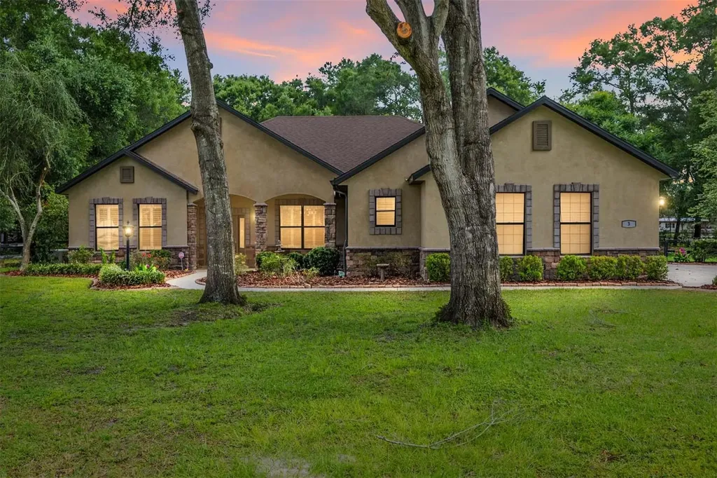3 Hialeah Drive Ocala FL 34482