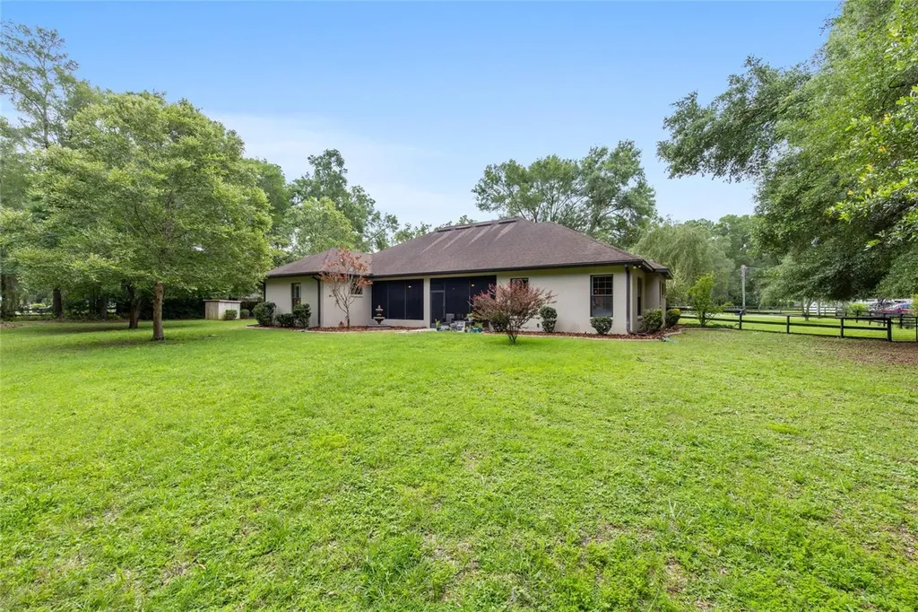 3 Hialeah Drive Ocala FL 34482