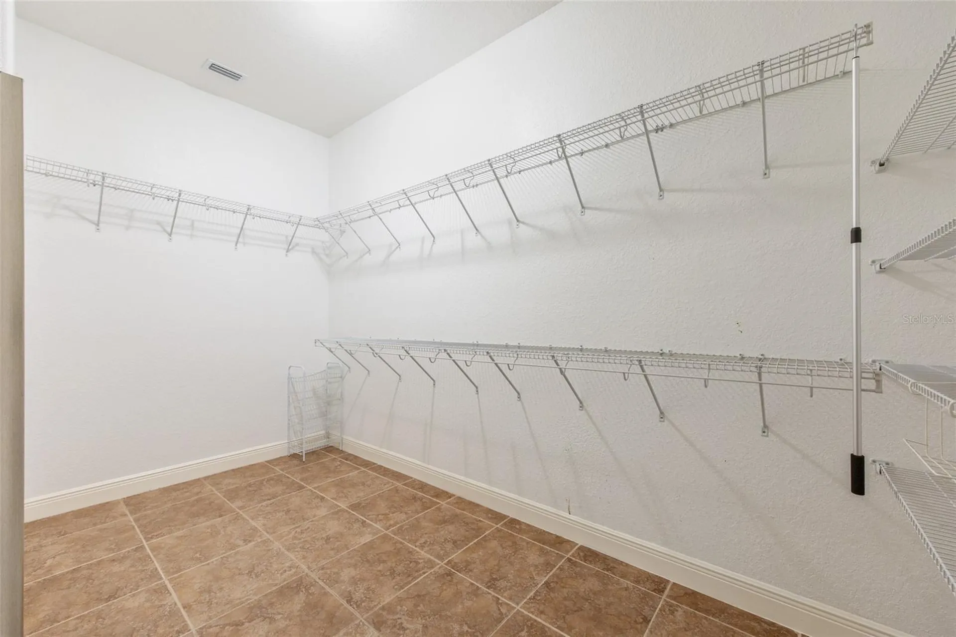 3 Hialeah Drive Ocala FL 34482