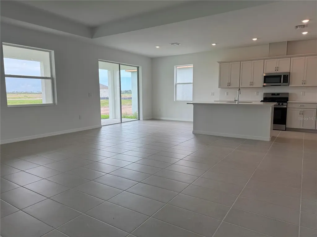 8725 Canard Cove Palmetto FL 34221
