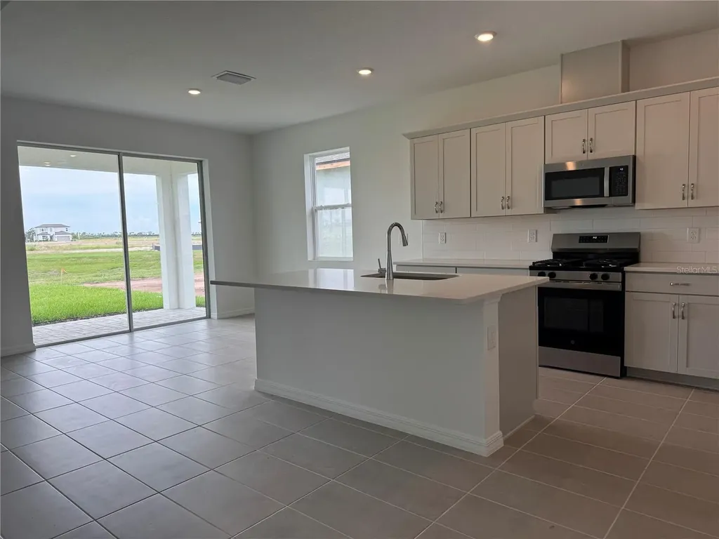 8725 Canard Cove Palmetto FL 34221