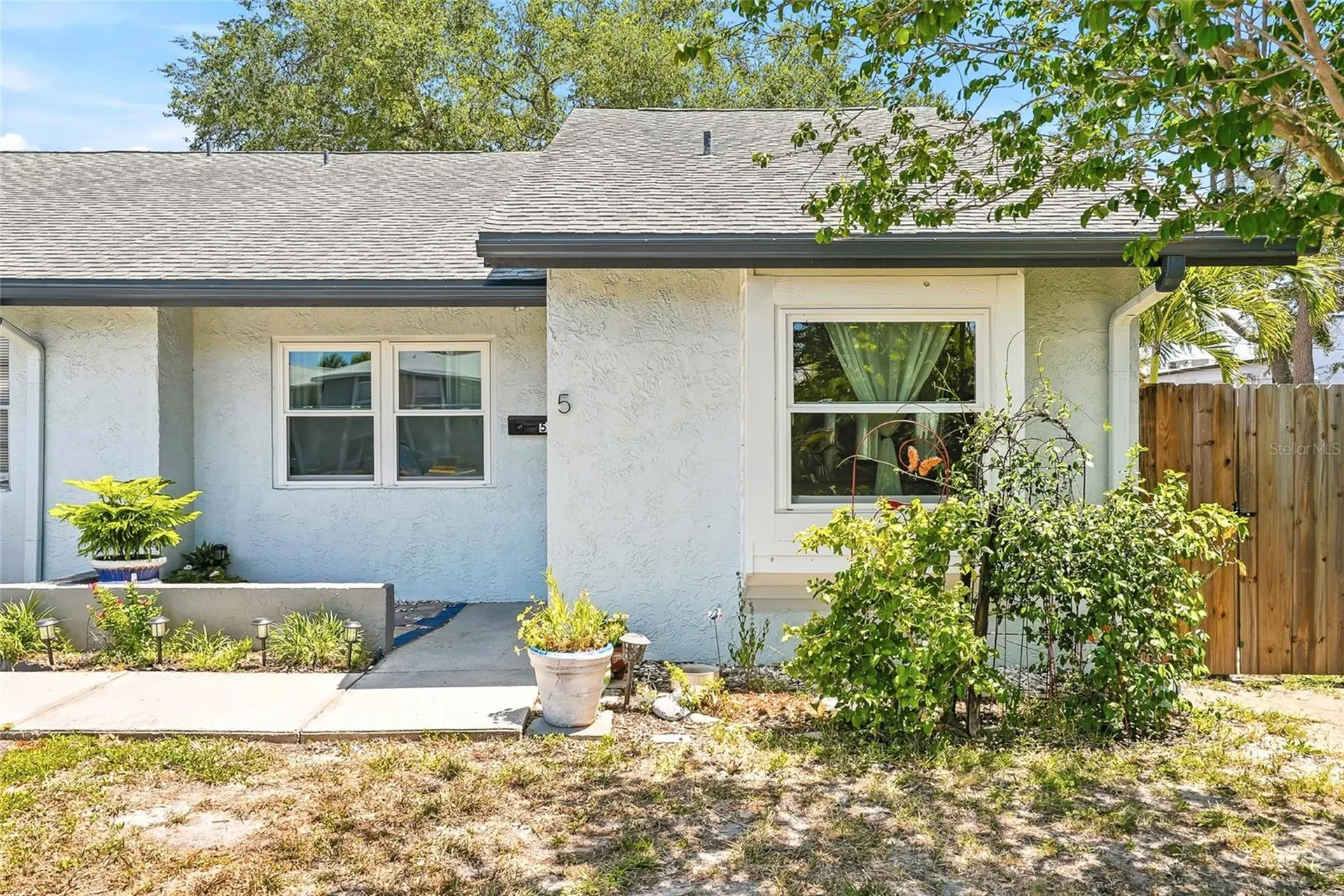 366 47th Avenue N St Petersburg FL 33703