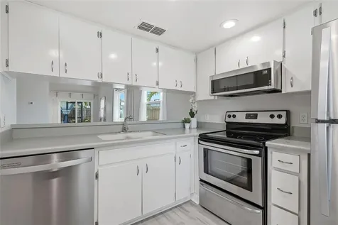 366 47th Avenue N St Petersburg FL 33703