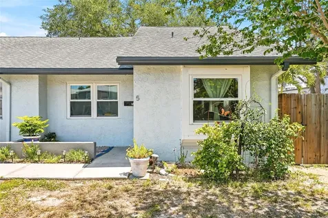 366 47th Avenue N St Petersburg FL 33703