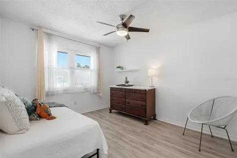 366 47th Avenue N St Petersburg FL 33703